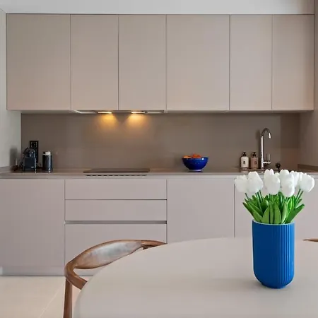 New Oceana Gardens 2 Bedrooms With Garden Rdr476