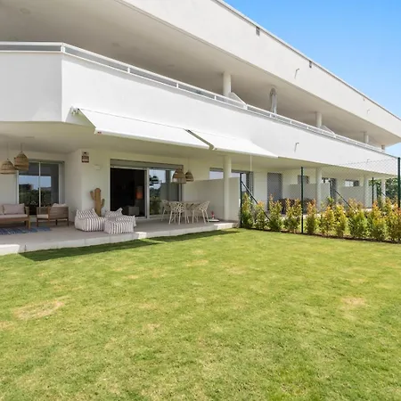 New Oceana Gardens 2 Bedrooms With Garden Rdr476